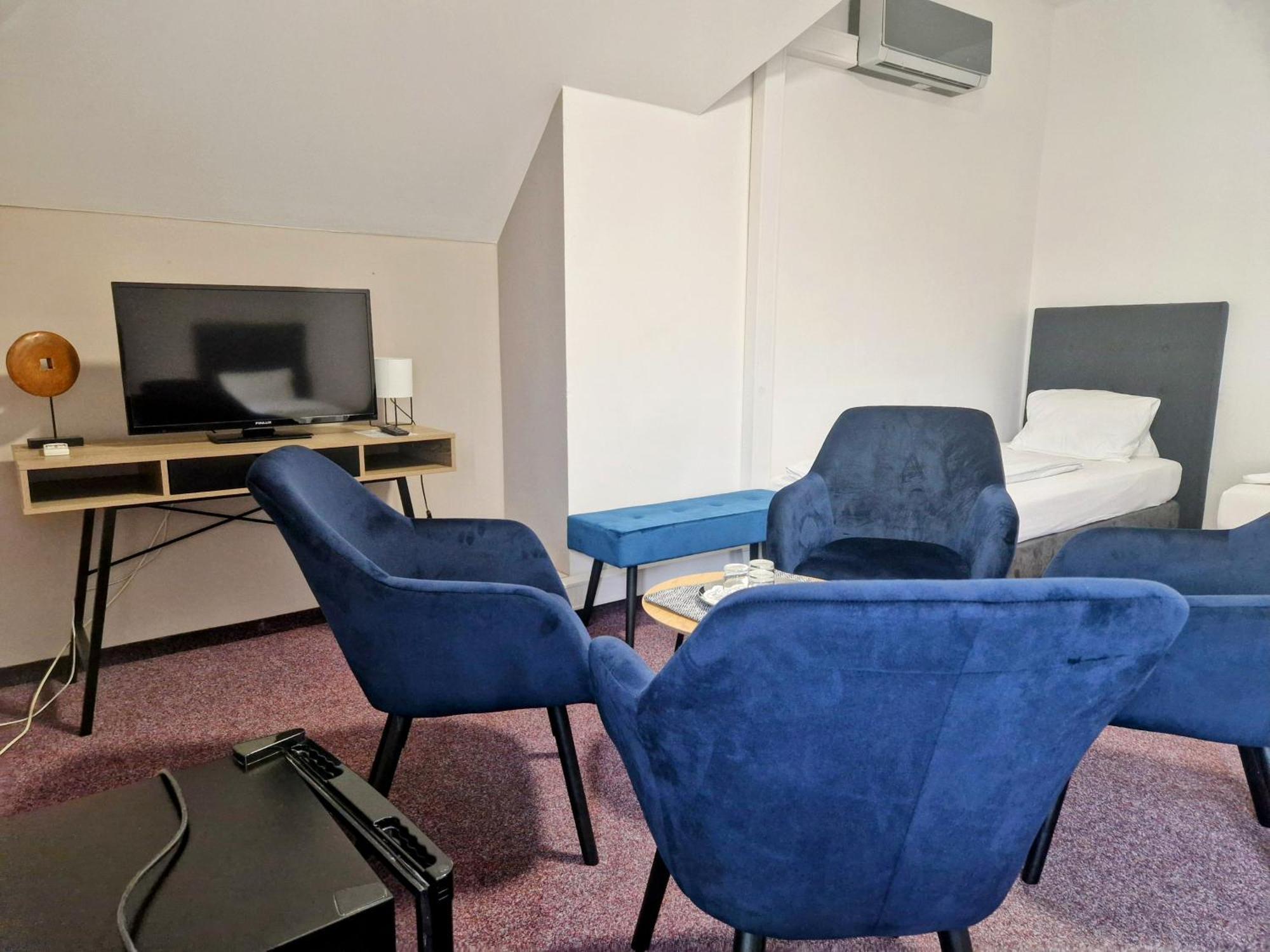 Family Hotel Maxim 베로운 외부 사진